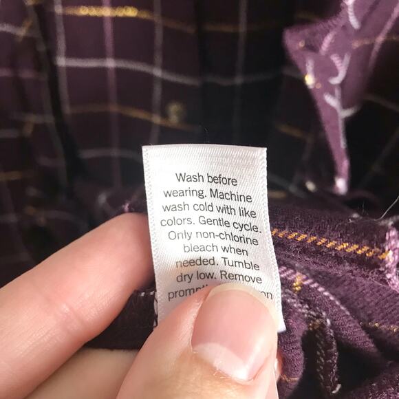 3/$20 Sonoma Women's PL Petite Large Wine Color Long Sleeved Button Up Blouse - Picture 5 of 10